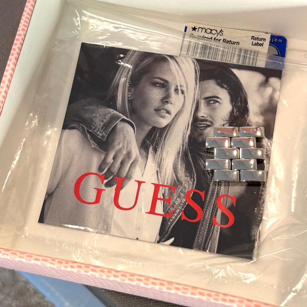 GUESS Limited Edition Breast Cancer Awareness Silver Watch - Picture 5 of 6